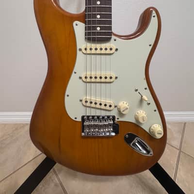 Fender American Performer Stratocaster with Rosewood Fretboard 2018 - Present - Honeyburst image 2