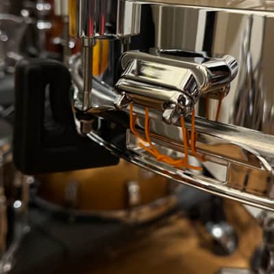 Pearl DUX1465BR Duoluxe 14x6.5" Chrome Over Brass Snare Drum 2021 - Present - Nicotine White Marine Pearl Inlay image 6