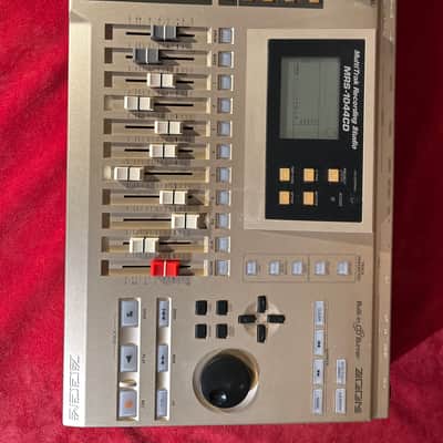 Zoom MRS-1044CD MultiTrak Recording studio w/ CD Burner - Bronze coloring image 4