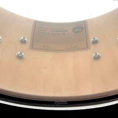 DW Collectors VLT 333 Maple Snare Drum 14x6.5 Broken Glass image 4