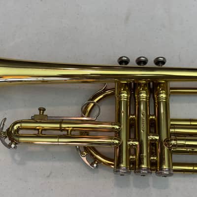 Vintage King Tempo 602 Bb Cornet c.1968 w/ Original Case, Benge 7C Mouthpiece – USA Made image 3