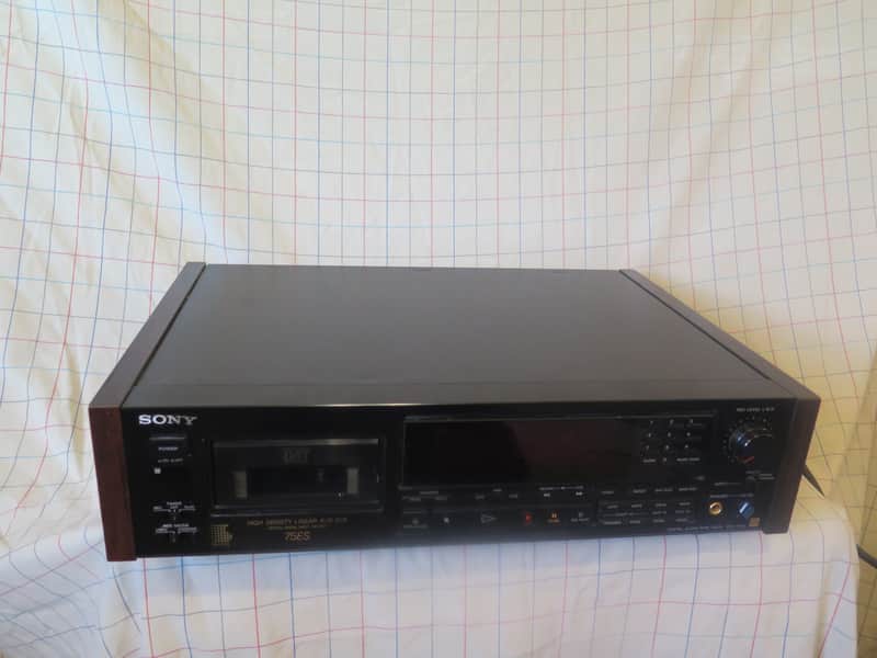 Sony DTC-75ES DAT RECORDER/PLAYER 1990 - METAL/WOOD image 1