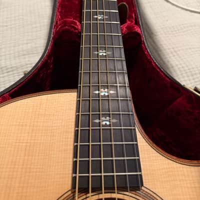 Taylor 714ce with ES2 Electronics 2020 - Natural image 2