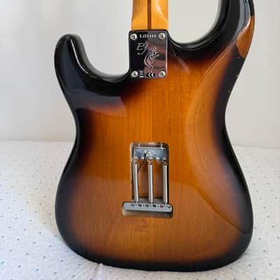 Fender Eric Johnson Stratocaster Maple Fingerboard 2018 - 2 Color Sunburst image 2