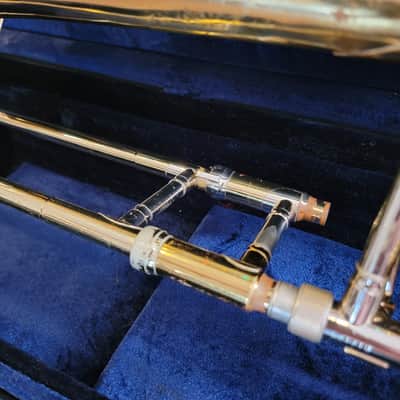 King Cleveland 605 F Trigger Trombone Gold Brass With Mouth Piece And Case image 10