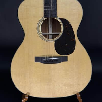 Martin 000-18ELRB image 2