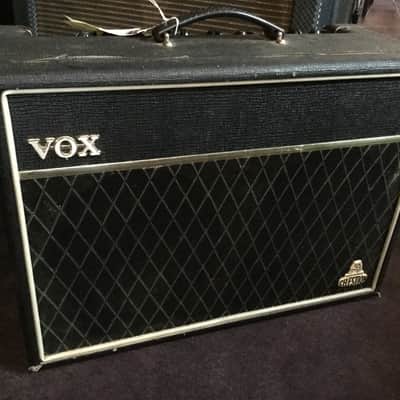 Vox Cambridge 30 Reverb Twin Model V9320 30-Watt 2x10 Guitar Combo