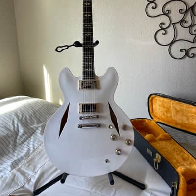 Gibson Custom Shop Dave Grohl Signature DG-335 Limited Edition 2025 - Alpine White #45 of 50 image 2