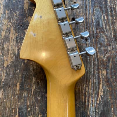 Fender Japan Jaguar 1966 Reissue P-Serial CIJ 1999-02 Alder Three Tone Sunburst image 16