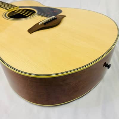 YAMAHA FS820 Acoustic guitar image 12
