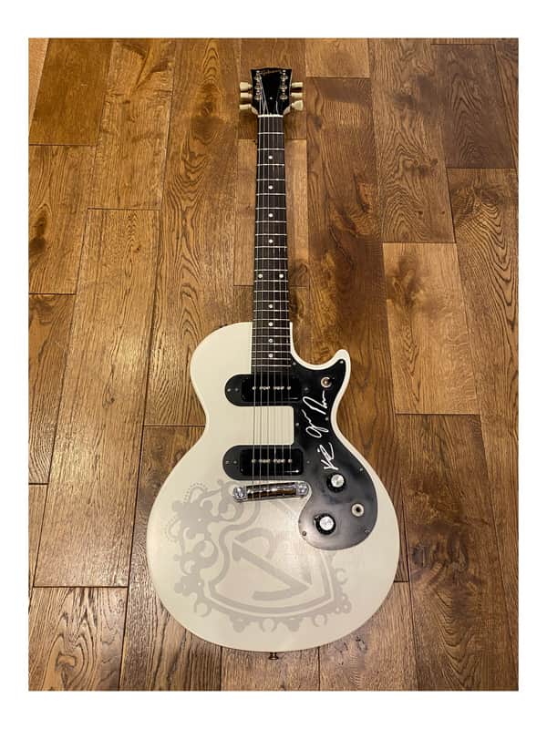 GIBSON Jonas Brothers Signature Melody Maker (signed) 2010 image 1