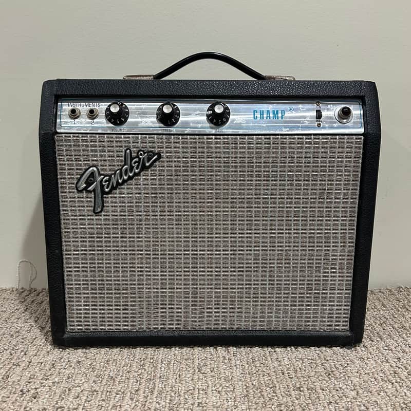 1977 Fender Champ 1x8 Tube Combo Amplifier