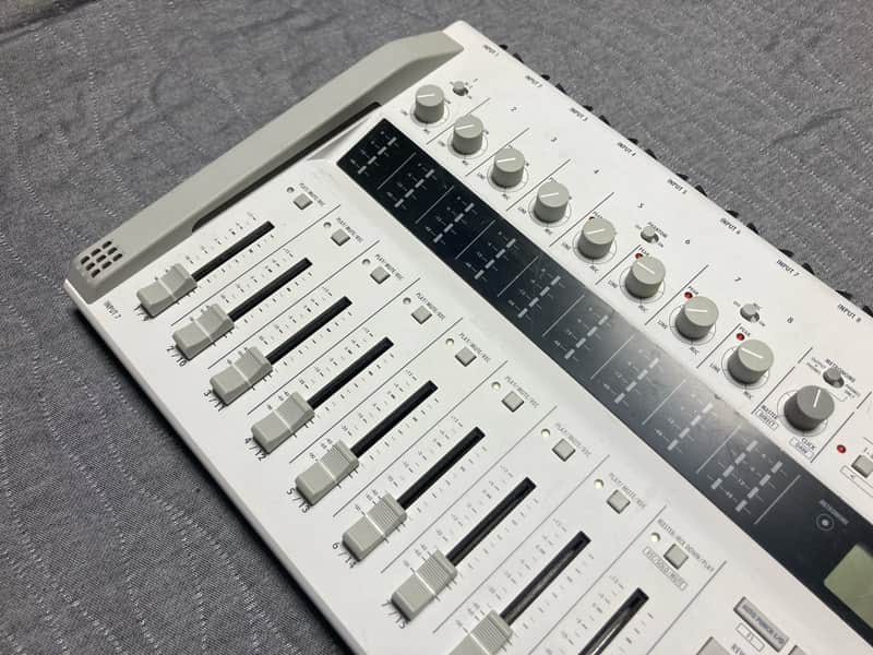 Zoom R16 USB Audio Interface / Digital Multitrack Recorder