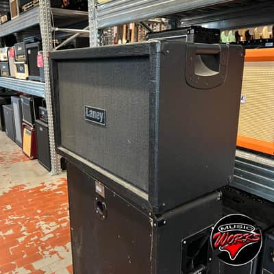 Laney   Irt 212 Cabinet 2 X12 image 3