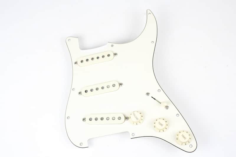 2009 Vintage Fender Custom Shop Stratocaster Custom Classic Loaded Pickguard DiMarzio Area 61 Pickups USA Strat image 1