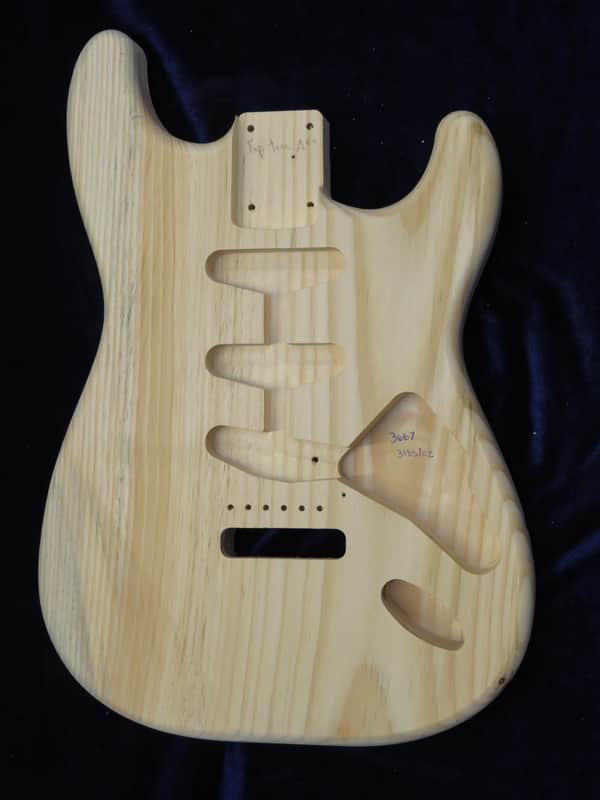 1 Piece 40yr Aged Pine Strat Style body - 3lbs 7oz #3667 *IMPORT CHARGES INCLUDED image 1