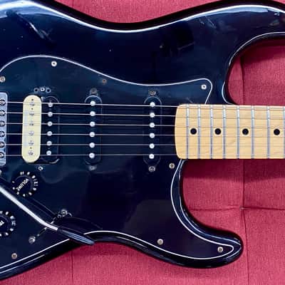 Fender Special Edition Standard Stratocaster HSS 2015 - Black w/ Duncan Pearly Gates image 5
