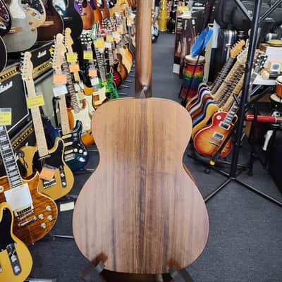Eastman E3 OM-E Acoustic Electric Guitar w/ Gig Bag - Natural Satin image 2