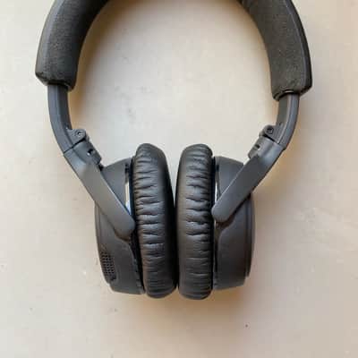 Bose Soundlink On Ear Wireless Headphones image 7