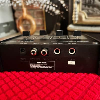Realistic 32-1110 Desktop Electronic Reverb / Delay 1982 - 1989 - Black image 5