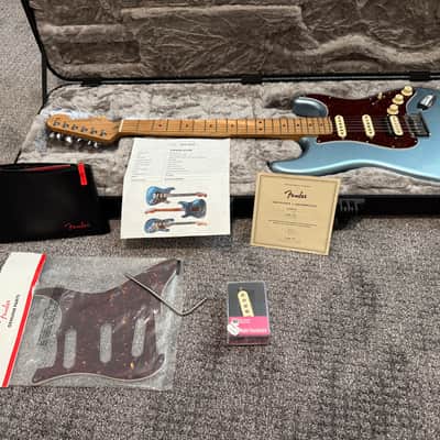 Fender American Mod Shop Stratocaster 2020 - Ice Blue Metallic image 1