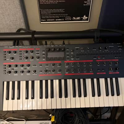Dave Smith Instruments Pro 2 44-Key Monophonic / Paraphonic Synthesizer 2014 - 2018 - Black with Wood Sides