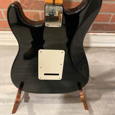 2002 Fender Stratocaster (MIM) - HSS image 6