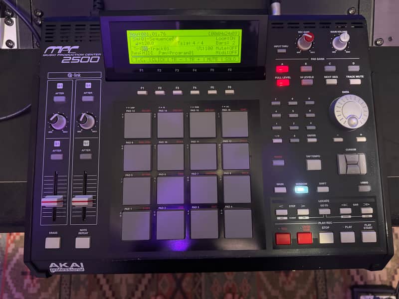 Akai MPC2500 Music Production Center 2005 - 2013 - Black image 1