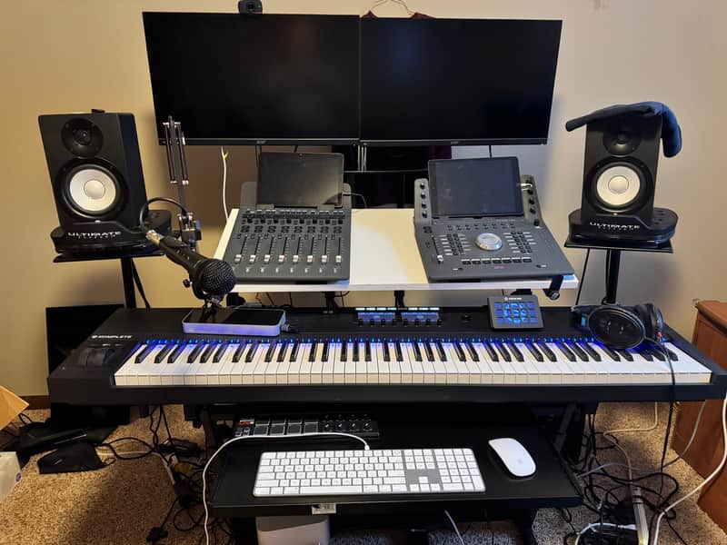 Avid S1 + Pro Tools Dock 2020s - Black image 1