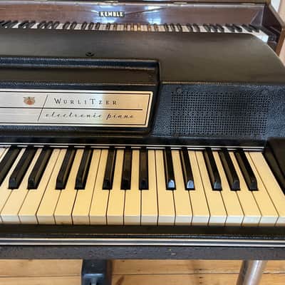 Wurlitzer 200A 64-Key Electric Piano 1974 - 1983 - Black image 13