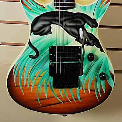 Robin 1989 Raider Guitar Custom Panther Graphic w Non-Original HSC image 2