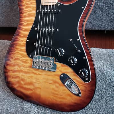 Fender Rare Quilted Limited Edition American Professional Mahogany Stratocaster Violin Burst 2017 image 2