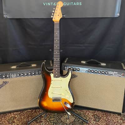 1961 Fender Stratocaster Sunburst - Slab Board. image 1
