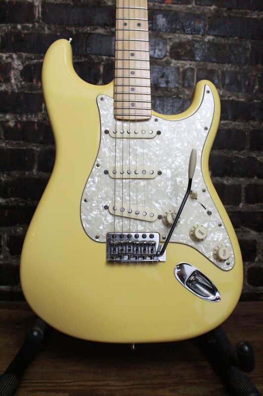 Fender Roadhouse Stratocaster (USED)