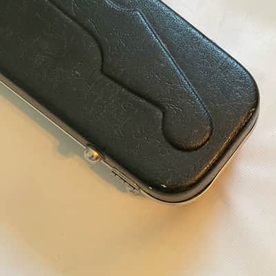 1990's Fender Red Label Molded Hardshell Stratocaster Telecaster Guitar Case No Key (Damaged Feet) image 5