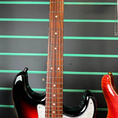 Fender Deluxe Roadhouse Stratocaster 3-Colour Sunburst 2018 Electric Guitar w/ Mods image 6
