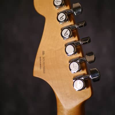Fender Player Jazzmaster HH 3-Color Sunburst image 6