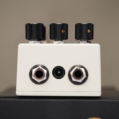 Walrus Audio Fathom Joshua Tree Multi-Function Reverb Effects Pedal #59289 image 10