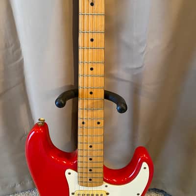 Fender Squier Stratocaster 1992 Torino Red CN series made in Korea -  Rare Vintage Collector image 3