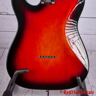 Fender American Deluxe Telecaster Rosewood Fretboard 2012 3- Color Sunburst - Excellent Condition image 2