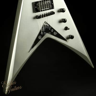 2023 - Kramer Dave Mustaine Vanguard Silver Metallic image 6