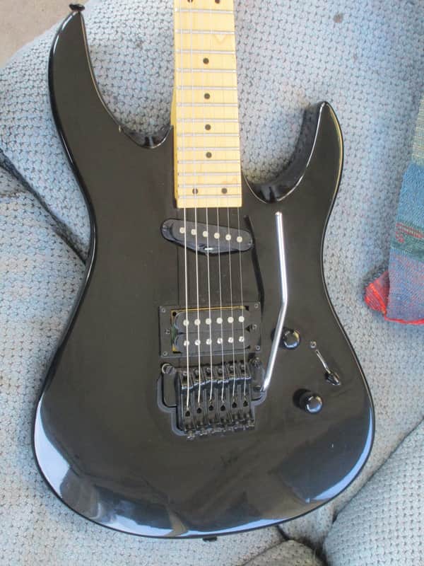 Yamaha RGZ-211M Black Superstrat W/Case RGX-211M | Reverb