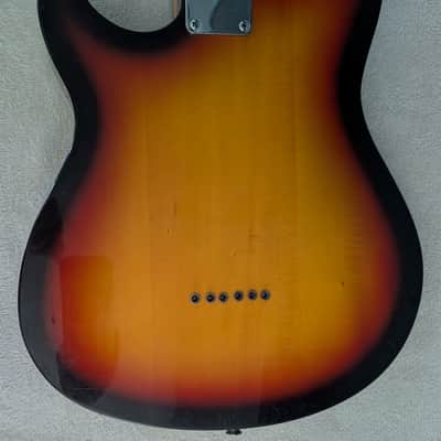 2000's Peavey Generation EXP Electric guitar (SSH) in Sunburst image 5