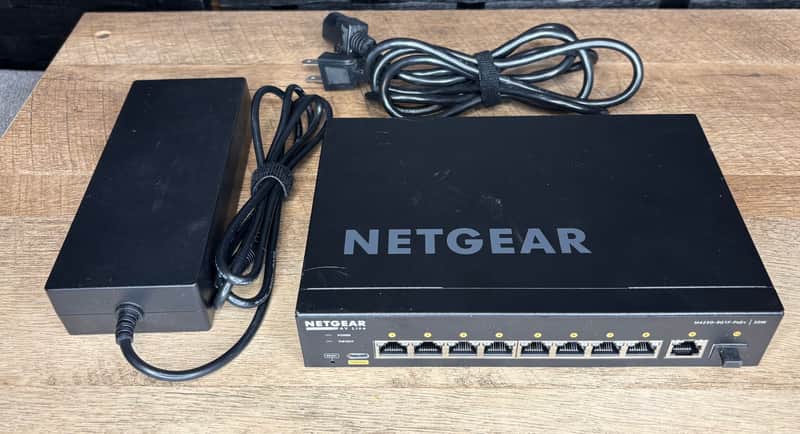 Netgear AV Line 10 port switch image 1