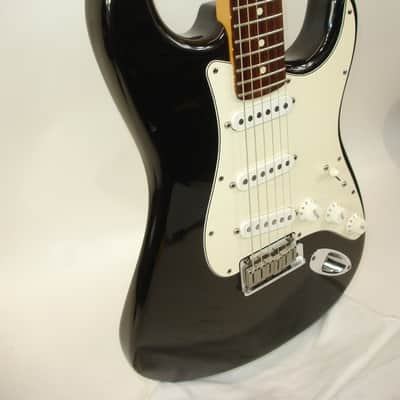 1999 Fender American Standard Stratocaster Electric Guitar, Roswewood Fingerboard, Black image 3