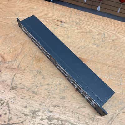 Fostex 3012 32-Point Patch Bay 1/4" to RCA image 2
