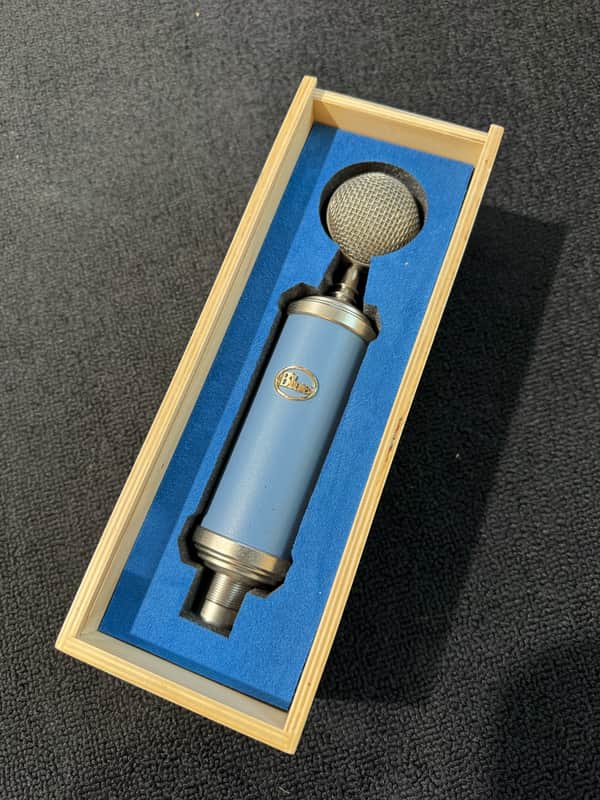 Blue Microphones Bluebird (Original Version) Large-Diaphragm Condenser Mic w/ Case image 1
