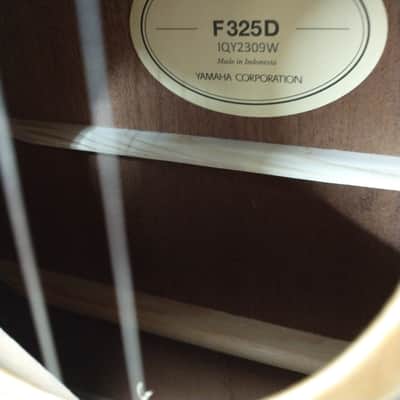 Yamaha F325D Folk Acoustic image 3
