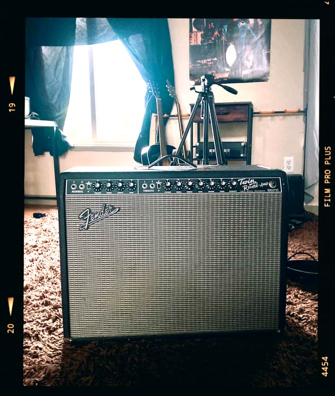 Fender '65 Twin Reverb Reissue 85-Watt 2x12" Guitar Combo 1991 - Present - Black image 1