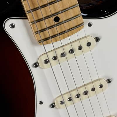 Fender American Standard Stratocaster MN 3-Color Sunburst - 60th Anniversary - incl. Case image 6